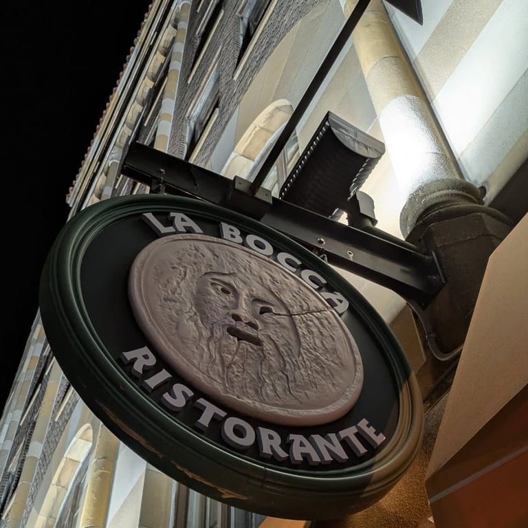 About La Bocca Ristorante & Vineria